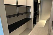キッチン側にも収納がしっかりあります。