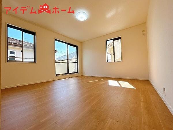 洋室を拡大表示