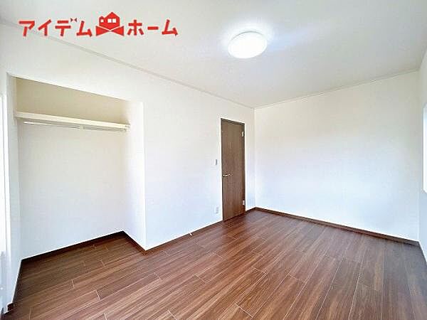 洋室を拡大表示