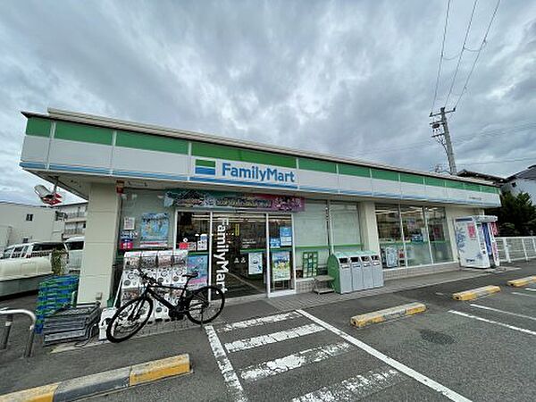 画像28:【コンビニエンスストア】ファミリーマート MYS堺神石市之町店まで763ｍ