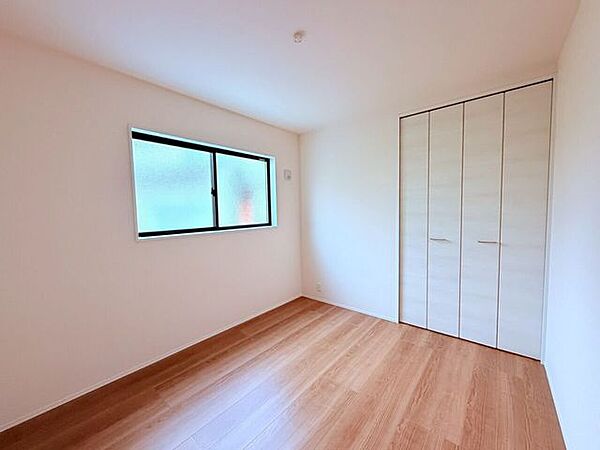 洋室を拡大表示