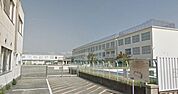 向山小学校向山小学校 900m