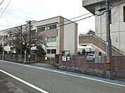 豊岡中学校豊岡中学校 1100m
