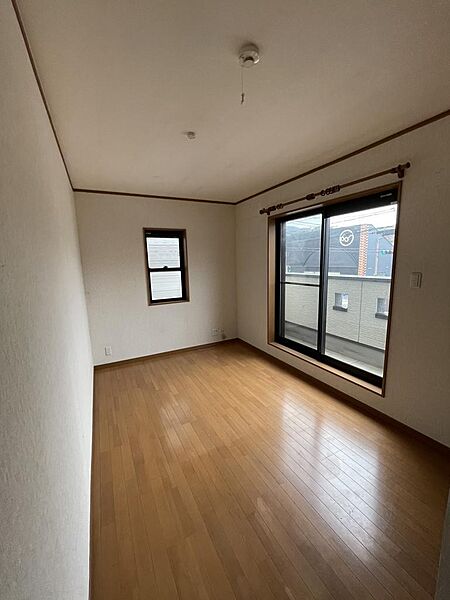洋室を拡大表示