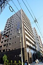 リーガルあみだ池新町  ｜ 大阪府大阪市西区新町3丁目6番地19号（賃貸マンション1K・13階・26.30㎡） その1