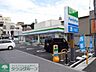 周辺：ファミリーマート 徒歩9分。コンビニ 720m