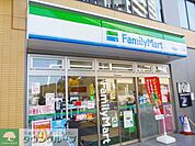 ファミリーマート西大井一丁目店 徒歩3分。 230m