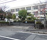 栗東市立治田西小学校（733m）