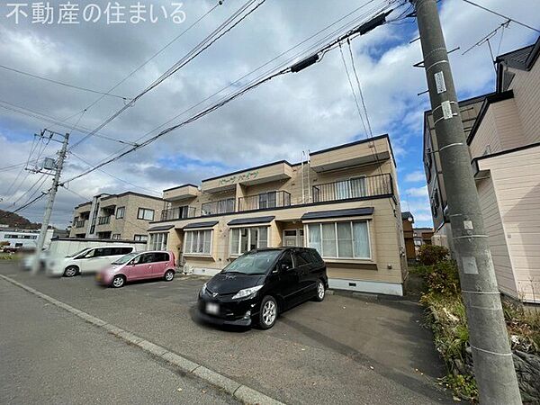 北海道札幌市南区石山二条3丁目(賃貸アパート2LDK・1階・55.67㎡)の写真 その1