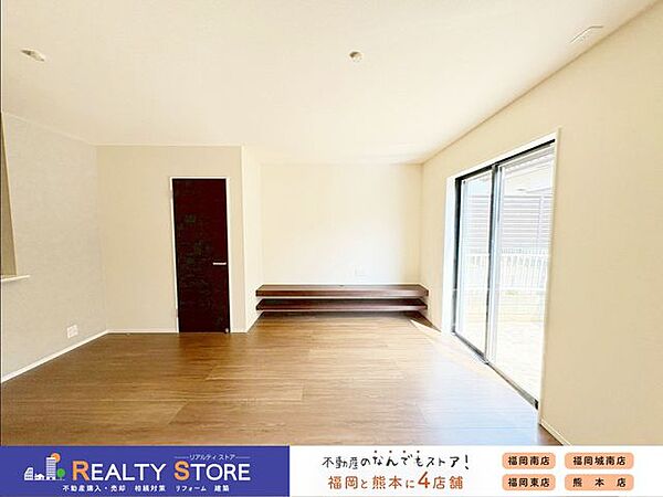 リビング/ダイニングを拡大表示