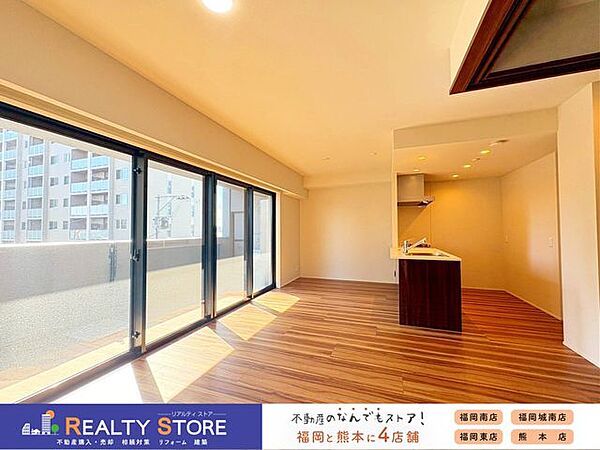 リビング/ダイニングを拡大表示