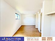 自然光が差し込む明るいお部屋♪自分だけの空間でゆったりくつろぐリラックスタイム♪