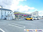 ミニストップ須恵植木店 徒歩9分。 660m