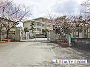 福岡市立老司中学校 徒歩16分。 1100m