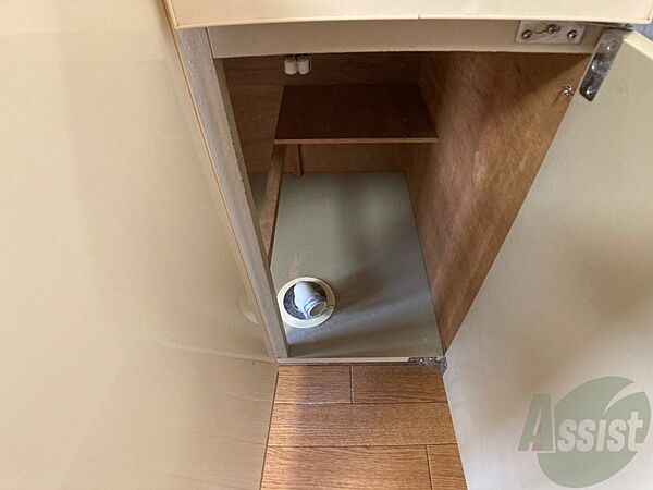 画像22:キッチン下です。洗濯機からの排水はこちらになります！
