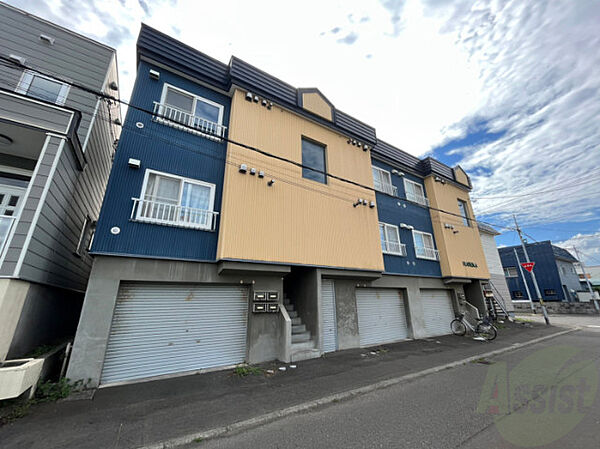 コーポはるか ｜北海道札幌市北区北三十条西9丁目(賃貸アパート2LDK・3階・52.00㎡)の写真 その1