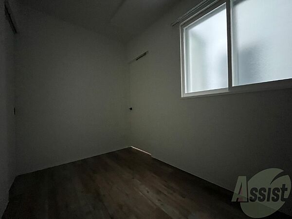 画像24:別角度から寝室を撮ってみました。家具の配置もしやすそう。