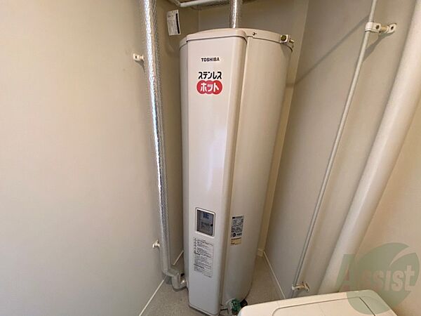 画像25:電気温水器です。オール電化でお得で安心ですね。