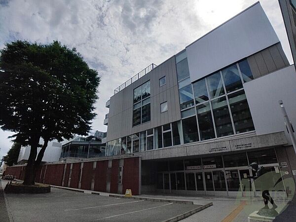 画像20:札幌市立資生館小学校 753m
