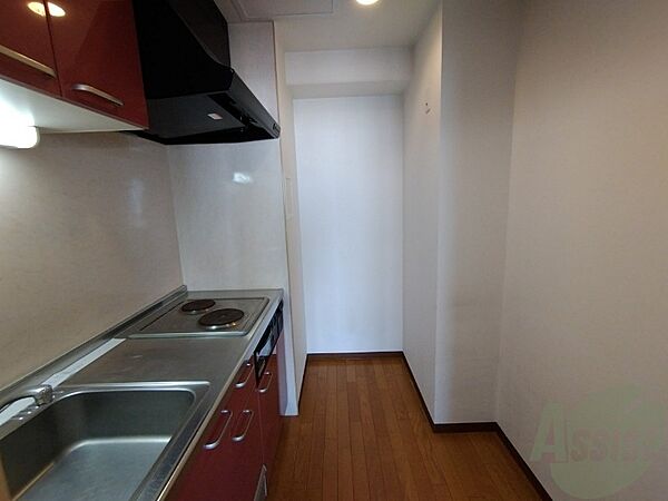画像8:キッチンには冷蔵庫を置けるスペースがありますね。