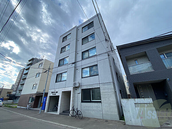 北海道札幌市中央区南八条西13丁目(賃貸マンション1LDK・4階・36.45㎡)の写真 その1