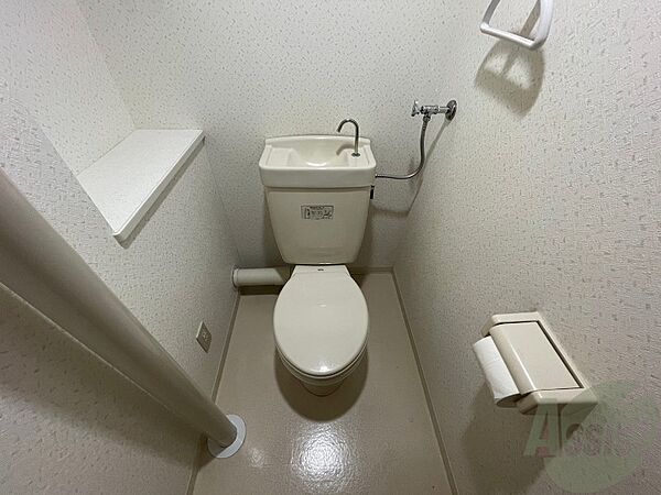 画像11:トイレです。タオル掛けもついて便利ですね