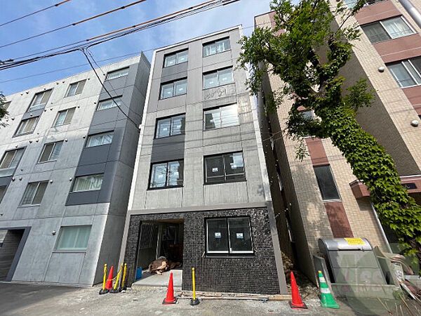 北海道札幌市中央区南六条西8丁目(賃貸マンション1K・4階・23.86㎡)の写真 その1