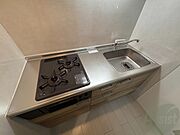 キッチンです。一人暮らしなら十分な大きさですね。