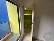 収納もバッチリあるのでお部屋が片付きますよ！