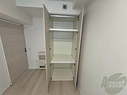 収納もバッチリあるのでお部屋が片付きますよ！