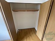 寝室の収納です。部屋がすっきり片付きます。
