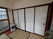 押入です。和室はやっぱり落ち着きがありますね。