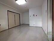 リビングです。木目のフローリングが落ち着きますね。