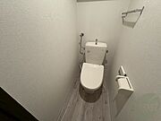 トイレです。ウォシュレット付を探している方、おすすめです！