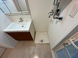 脱衣所には洗濯パンがあります。万一の水漏れにも安心。