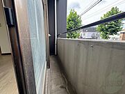 バルコニーが付いていますので一息ついてみてはいかがですか。