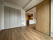 寝室です。部屋をどう使うかはあなた次第です！