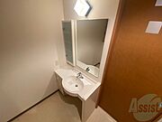 こちらに洗面台があります。朝の洗顔はこちらで。