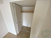 寝室の収納です。部屋がすっきり片付きます。