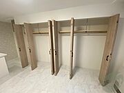収納もバッチリあるのでお部屋が片付きますよ！