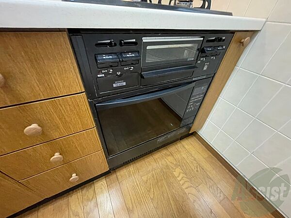 画像23:キッチンはスペースも広々していて使いやすそうですよ！