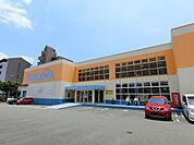 湯川家具箕面店 徒歩46分。 3680m