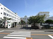 高槻市立第十中学校 徒歩128分。 10170m