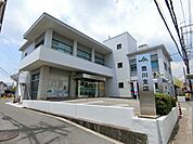 JA大阪北部豊川支店 徒歩1分。 80m