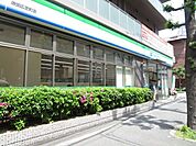 ファミリーマート吹田広芝町店 徒歩4分。 250m