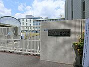 私立金蘭千里高校 徒歩52分。 4140m