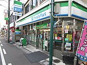 ファミリーマート 富田駅前店 徒歩3分。 230m