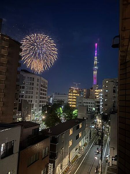 バルコニーを拡大表示
