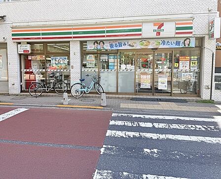 セブンイレブン日暮里駅北店 徒歩約1分 55m
