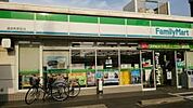 ファミリーマート 桜本町駅前店（240m）